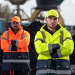 Сигнална шуба PAROS 3 в 1 ORANGE – работно облекло с високо качество и комфорт Сигнална шуба PAROS 3 в 1 ORANGE – работно облекло с високо качество и комфорт
