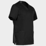 Мъжка медицинска туника CHEROKEE V-NECK BLACK WWE670 – удобно медицинско облекло за лекари и медицински персонал