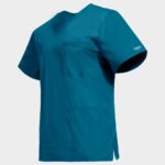 Медицинска туника CHEROKEE V-NECK PETROL WWE4725 – удобно медицинско облекло за лекари и медицински персонал