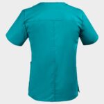 Медицинска туника CHEROKEE V-NECK LIGHT PETROL WWE4725 – удобно медицинско облекло за лекари и медицински персонал